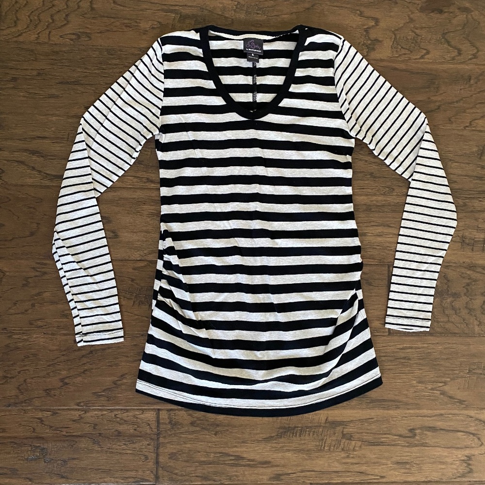 Oh Baby by Motherhood Striped Top (S)